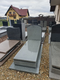 Nagrobki podwójne i grobowce rodzinne — produkcja, dowóz, montaż